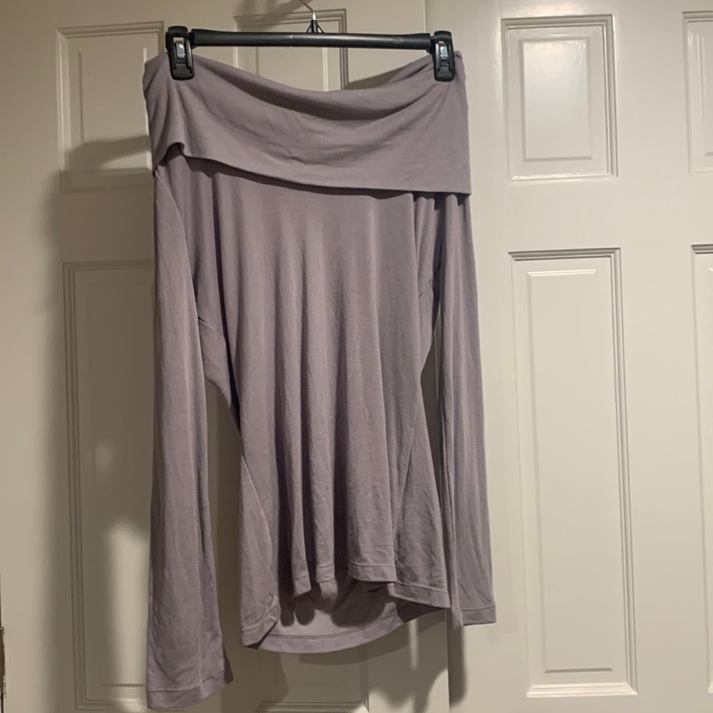 🩶On or Off Shoulder Blouse🩶 - Picture 1 of 6